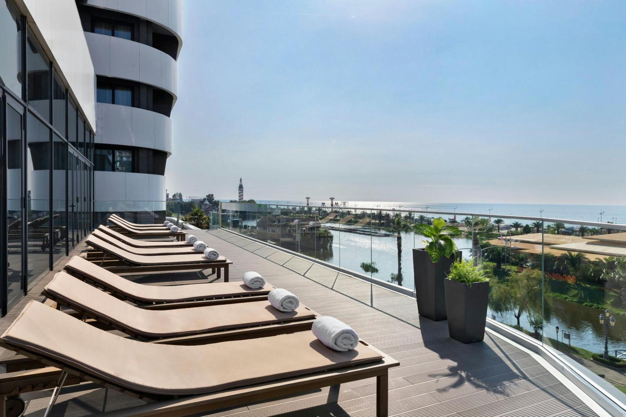 Courtyard By Marriott Batumi酒店 外观 照片