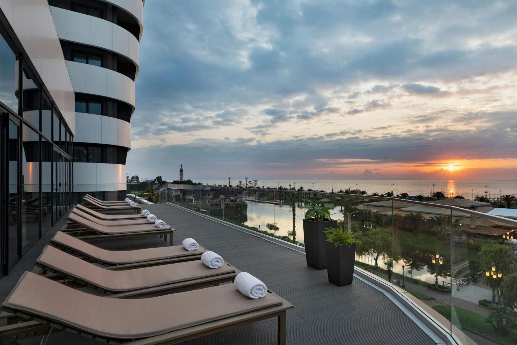 Courtyard By Marriott Batumi酒店 外观 照片